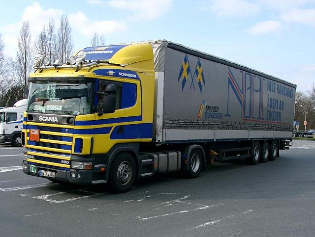 Scania-124-L-400-PLSZ-Schneider-Willann-030404-1[1].jpg - Michael Willann